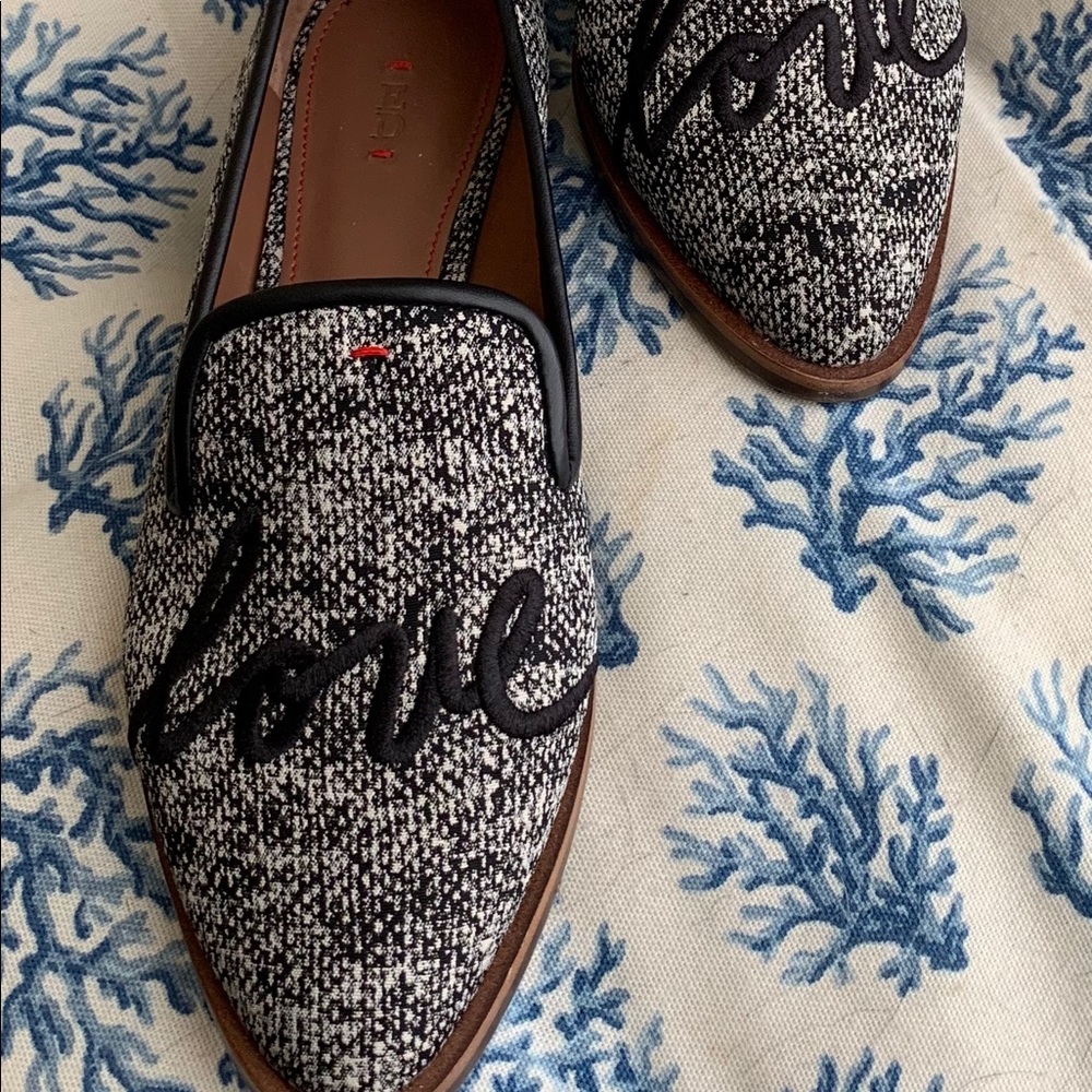 ED by Ellen DeGeneres Love flats